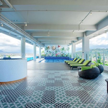 The Zhm Premiere Padang Hotel Luaran gambar