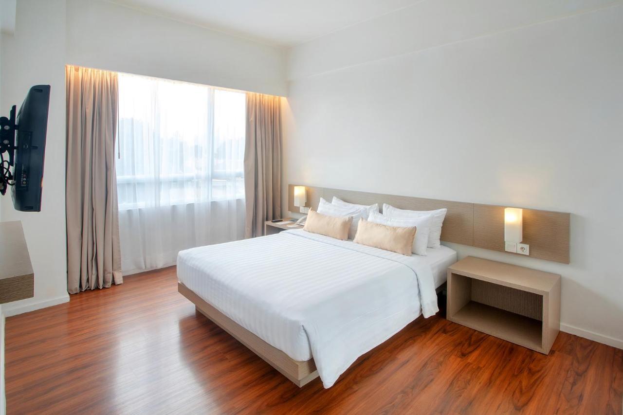 The Zhm Premiere Padang Hotel Luaran gambar