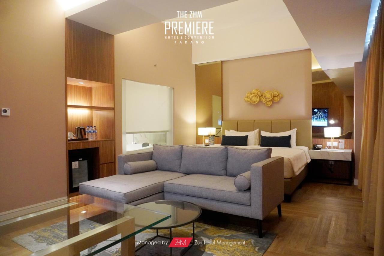 The Zhm Premiere Padang Hotel Luaran gambar